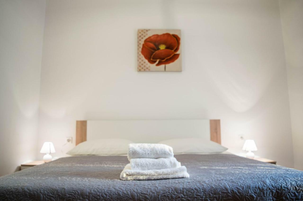 Duje & Roko Apartments Šibenik Екстериор снимка
